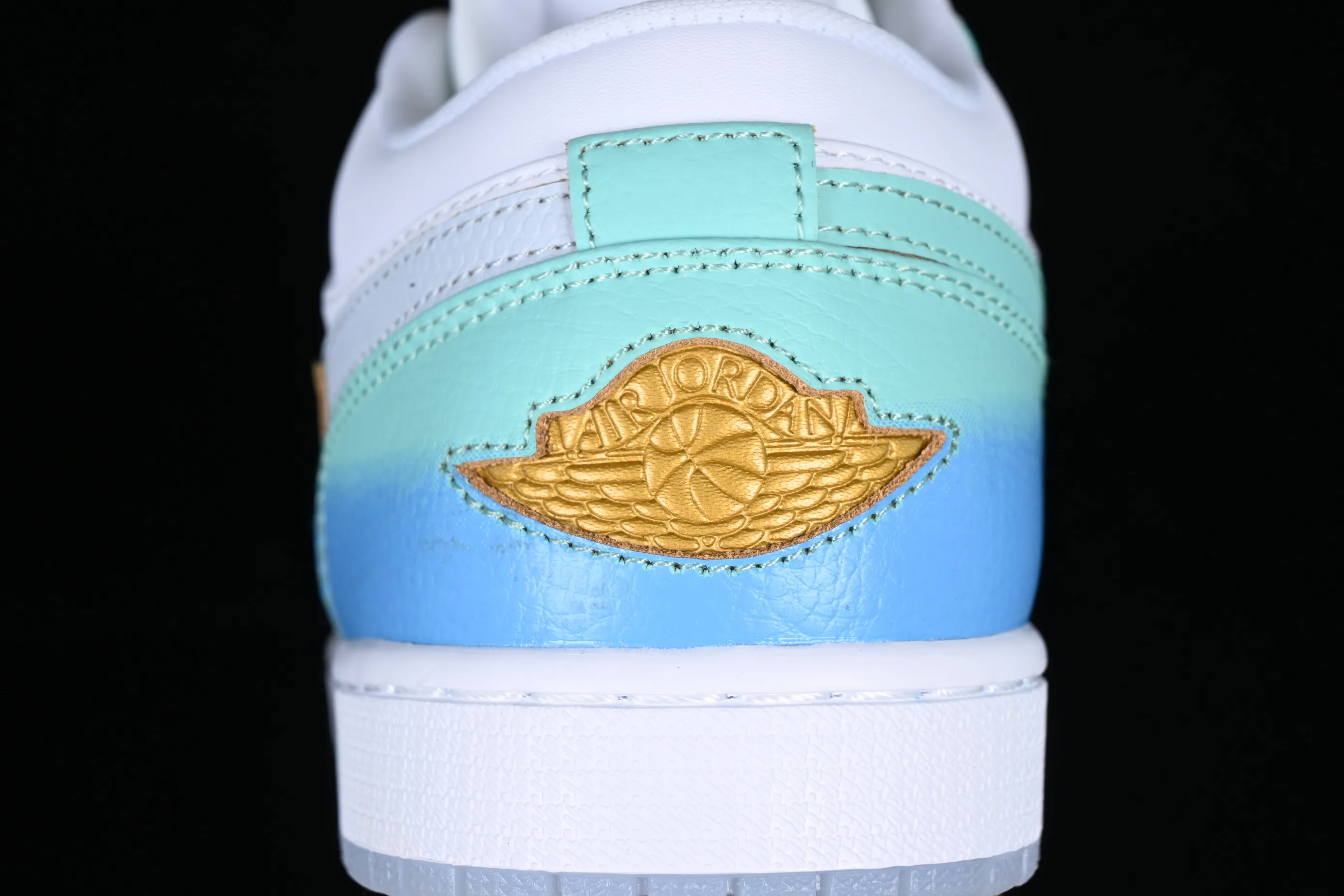 All categories Air Jordan Jordan series basketball shoes Air Jordan 1 Low Z version Air Jordan 1 Low "Emerald Rise" AJ1 Joe 1 white and blue FN8899-131
